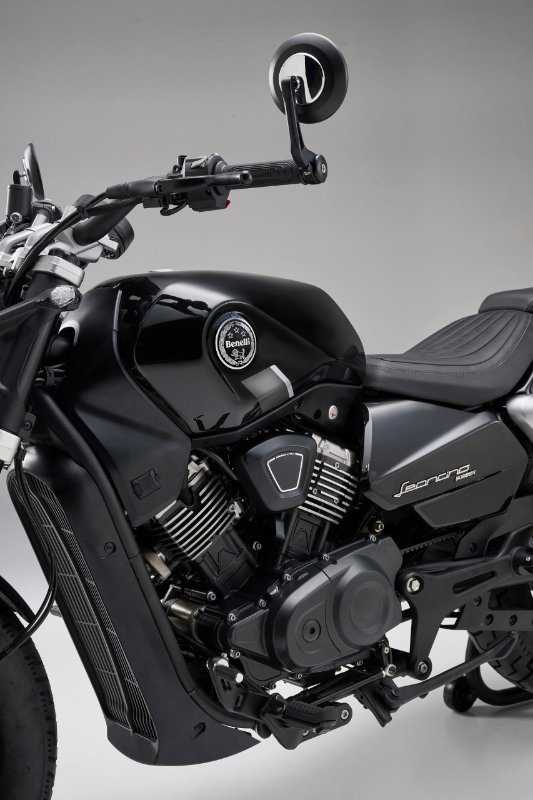 Leoncino BOBBER 400 E5+ 4