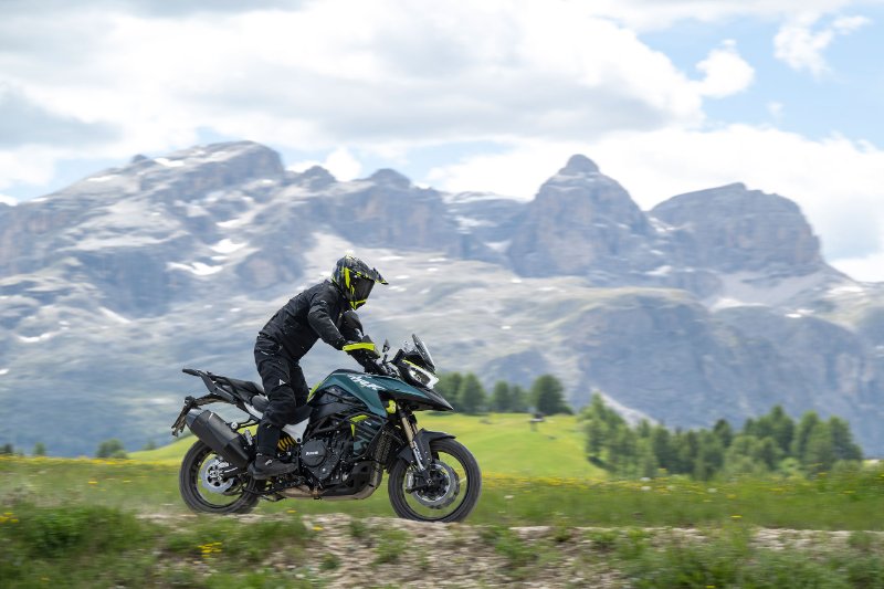 TRK 902 XPLORER 6